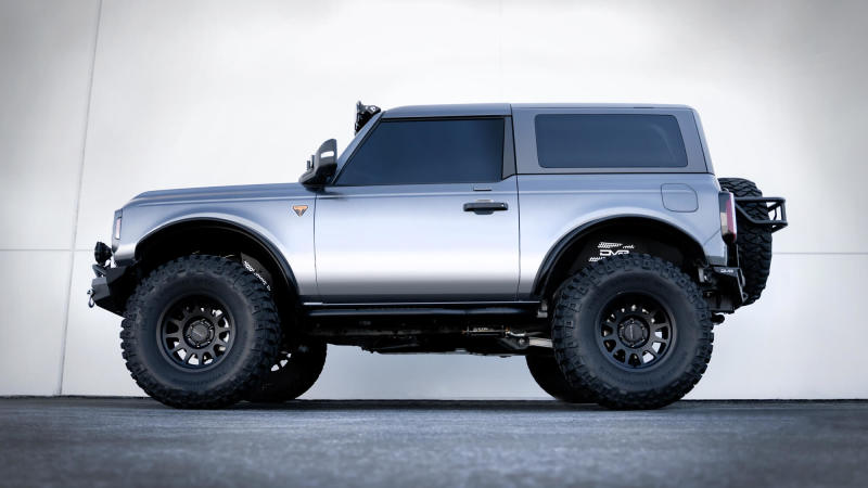 DV8 Offroad 21-23 Ford Bronco OE Plus 2-Door Side Steps SRBR-05