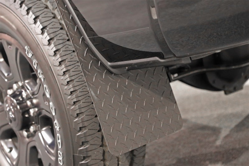 Deezee Universal Flaps Brite-Tread Universal 11x19 Notched (Txt Blk) DZ 1808TB