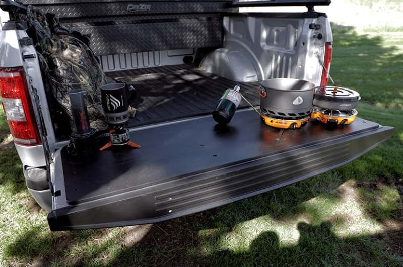 Deezee 17-23 Ford SuperDuty Tailgate Board - Polymer Composition DZ 284103