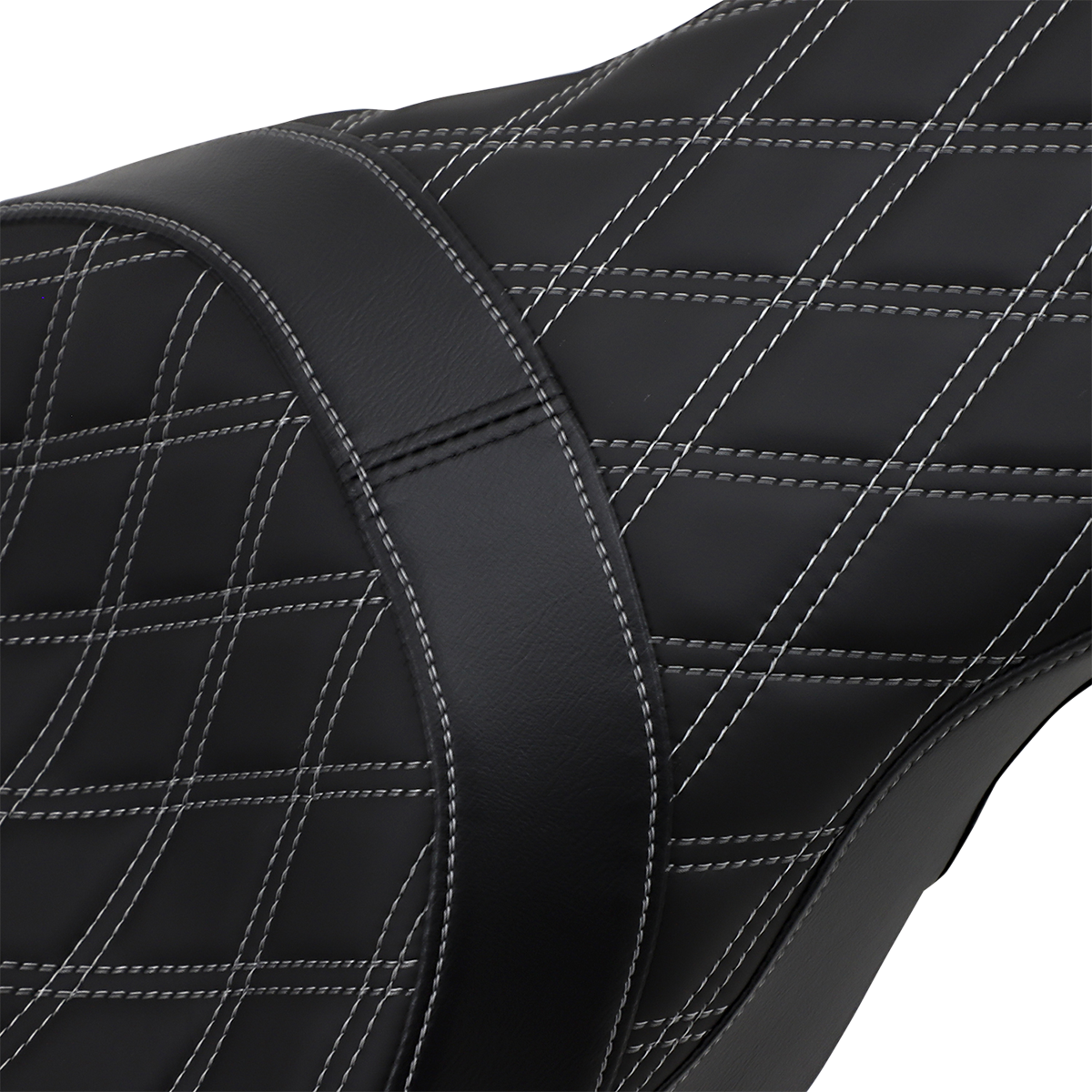 ESPECIALIDADES DE ARRASTRE Asiento Predator para dos personas colocado hacia adelante - Doble diamante - Costuras plateadas - FL '08-'22 0801-1266