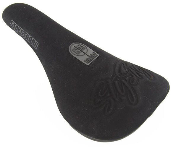 STAYSTRONG Blackout Slim Pivotal Seat Black U-SS5412