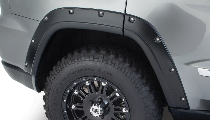 Bushwacker 11-18 Jeep Grand Cherokee Pocket Style Flares 4pc Does Not Fit SRT8 - Black 10927-02