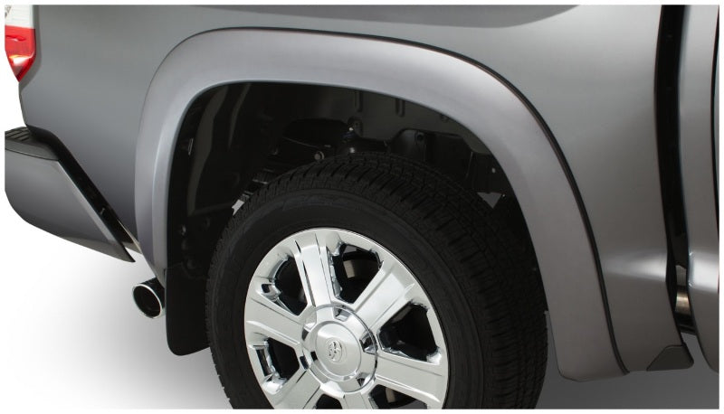 Bushwacker 14-18 Toyota Tundra Fleetside OE Style Flares 4pc 66.7/78.7/97.6in Bed - Black 30917-02