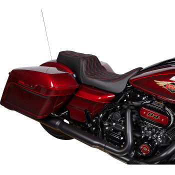 DRAG SPECIALTIES Asiento Predator 1Up - Vinilo - Doble puntada roja diamante - FLH '08-'23 0801-1491