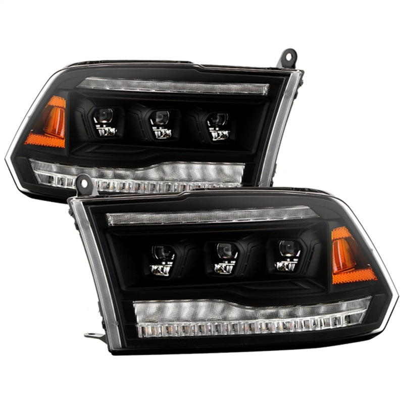 Spyder 13-18 Dodge RAM 1500 / 13-19 RAM 2500/3500 Projector Headlights 5088673