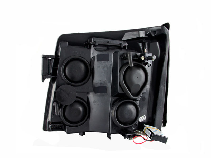 ANZO 2003-2006 Cadillac Escalade Projector Headlights w/ Halo Chrome (CCFL) (HID Compatible) 111176