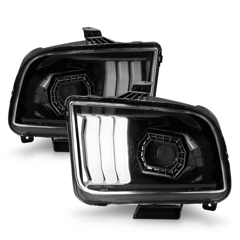 ANZO 05-09 Ford Mustang (w/Factory Halogen HL Only) Projector Headlights w/Light Bar Black Housing 121566