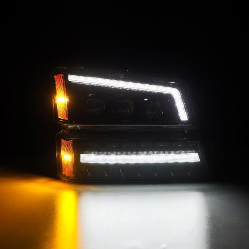 AlphaRex 03-06 Chevy Silverado 1500/2500HD/3500HD/Avalanche Alpha-Black NOVA LED Proj Headlights 880254