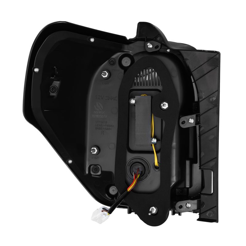 AlphaRex 10-21 Toyota 4Runner LUXX LED Taillights Alpha Blk w/Activ Light/Seq Signal 690030