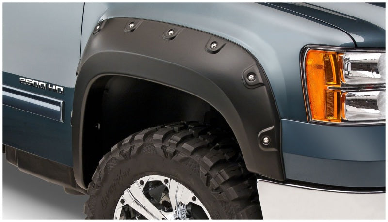 Bushwacker 07-10 GMC Sierra 3500 Fleetside Boss Pocket Style Flares 4pc Excludes Dually - Black 40943-02