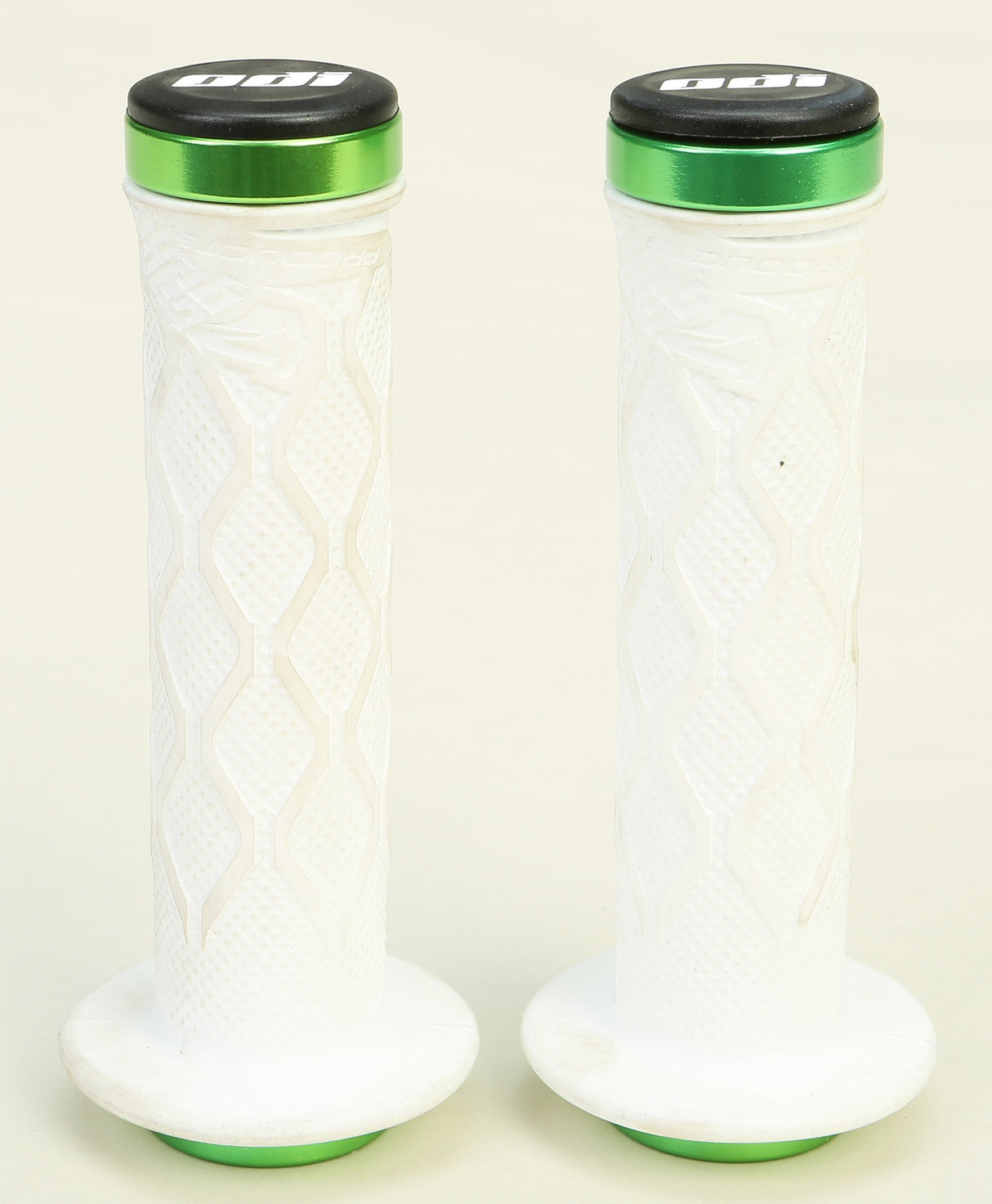 TANGENT Pro Lock-On Grips White W/Green Alloy Clamp 130mm 16-2106W