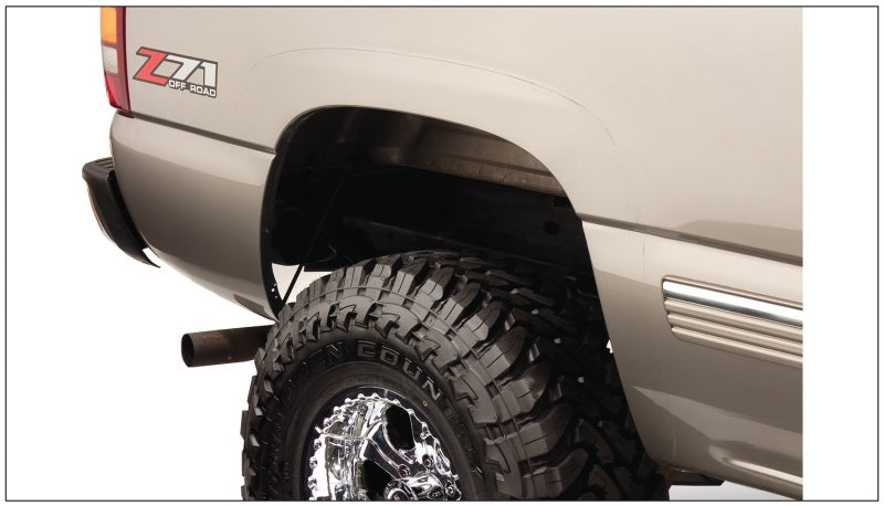 Bushwacker 07-07 Chevy Silverado 1500 Classic Fleetside Extend-A-Fender Style Flares 4pc - Black 40945-02