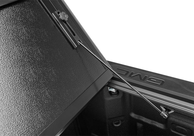 BAK 19-20 Chevy Silverado 5ft 8in Bed (New Body Style) BAKFlip G2 226130