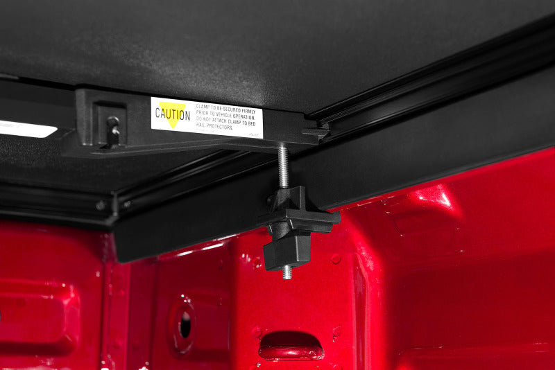 Lund 16-23 Toyota Tacoma (5ft. Bed) Hard Fold Tonneau Cover - Black 969186