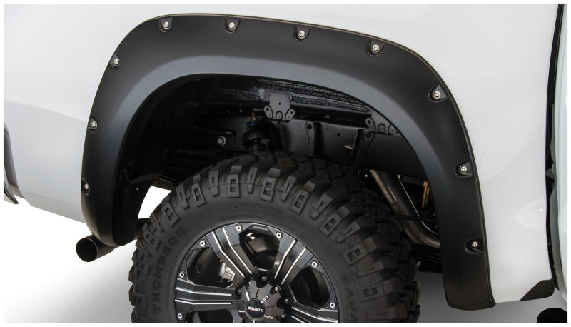 Bushwacker 07-13 Toyota Tundra Fleetside Pocket Style Flares 2pc 66.7/78.7/97.6in Bed - Black 30024-02