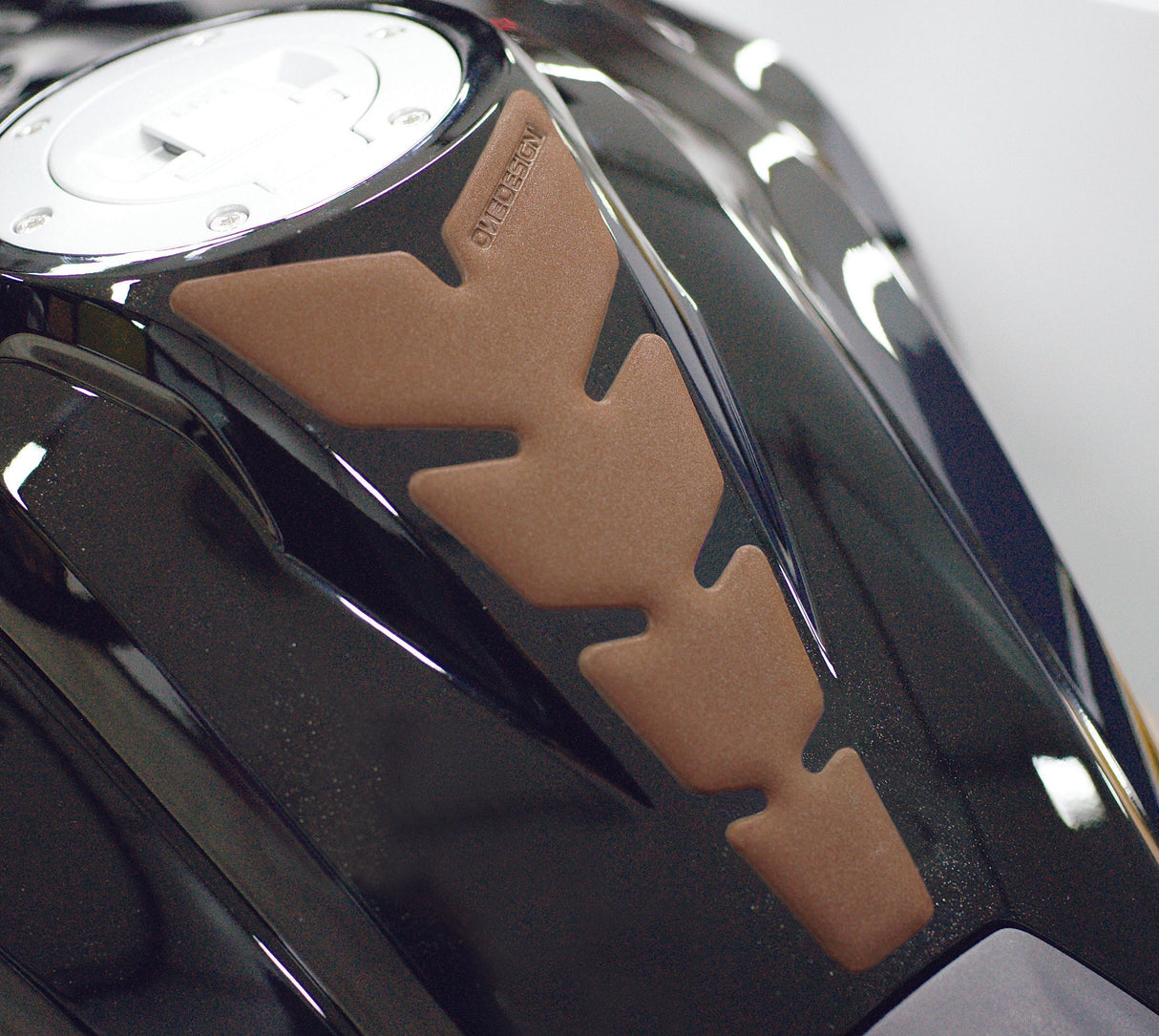 ONE EMBLEMSTankpad Soft Touch Leather Slim BrownCGAN124P