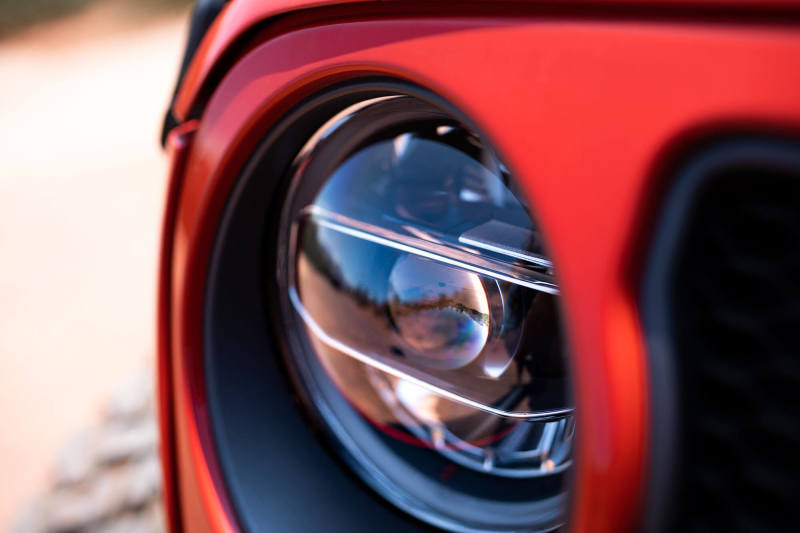 DV8 Offroad 2018+ Jeep Wrangler JL/Gladiator LED Projector Headlights HLCJL-01