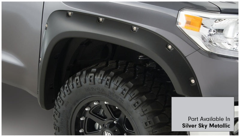 Bushwacker 16-18 Toyota Tundra Fleetside Pocket Style Flares 4pc 66.7/78.7/97.6in Bed - Silver Sky 30918-53