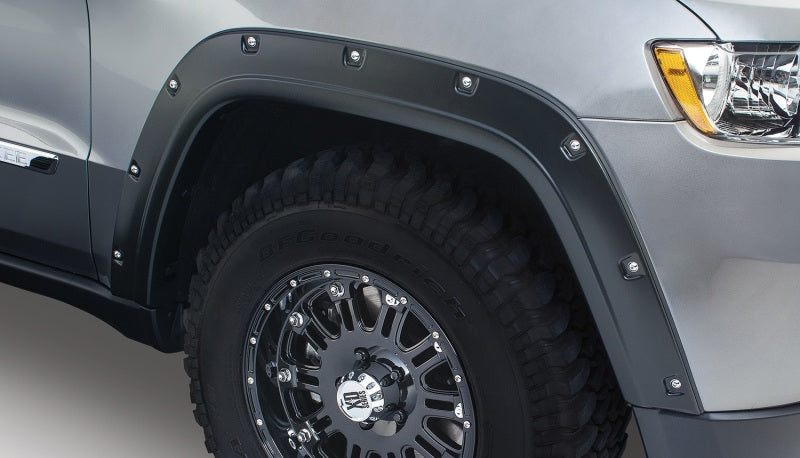 Bushwacker 11-18 Jeep Grand Cherokee Pocket Style Flares 2pc Does Not Fit SRT8 - Black 10075-02