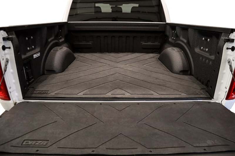 Deezee 17-23 Ford SuperDuty Heavyweight Bed Mat - Custom Fit 6 1/2Ft Bed (X Pattern) DZ 77011