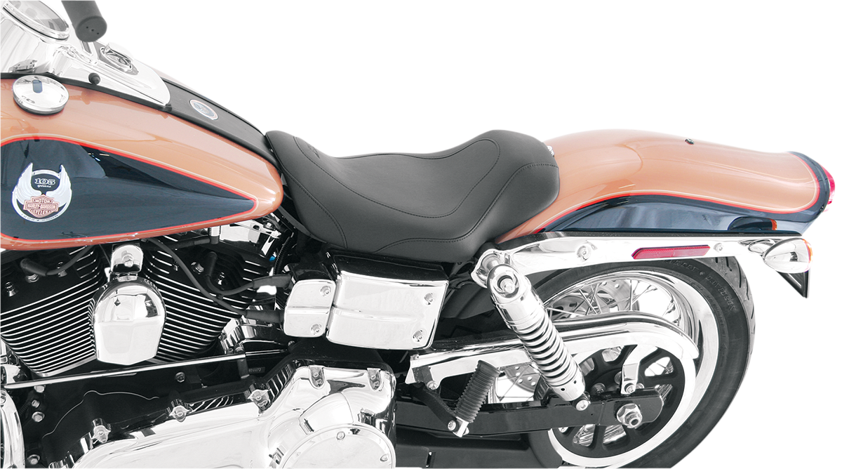 MUSTANG Tripper Solo Seat - Tuck and Roll - Dyna 76580