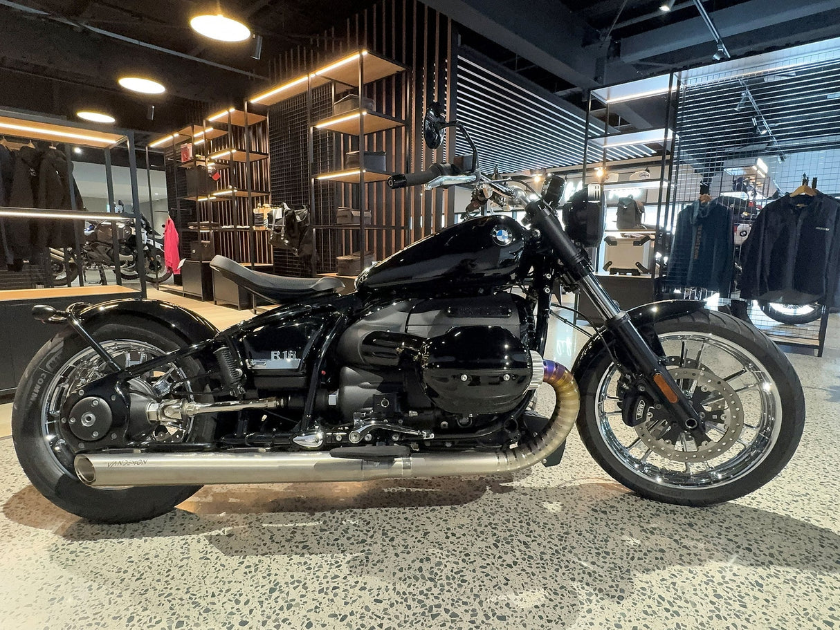 Vandemon BMW R18 Bagger and Classic Long Titanium Exhaust system 2020-2025 BMWR18TIEXHSYSB VA-96