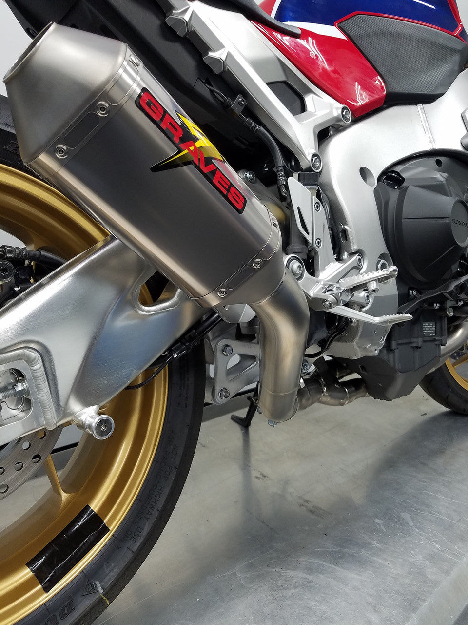 Graves motorsports full titanium exhaust system for 2017 - 2025 cbr1000rr EXH-17CB1-FTT
