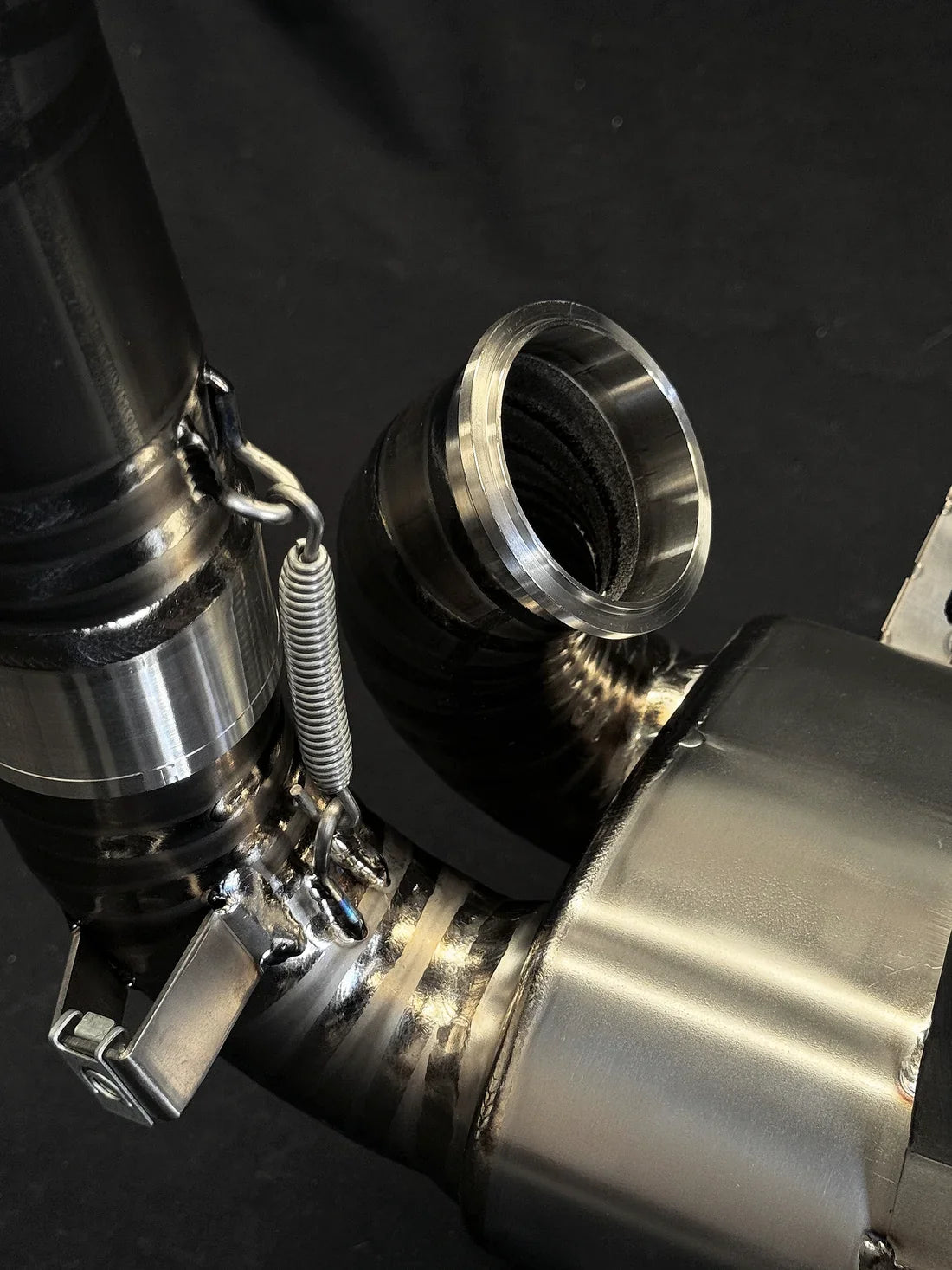Vandemon Ducati Panigale/ Streetfighter V2 High Mount Titanium Slip-On Mufflers DUCV2TIMESMUFHMA VA-126