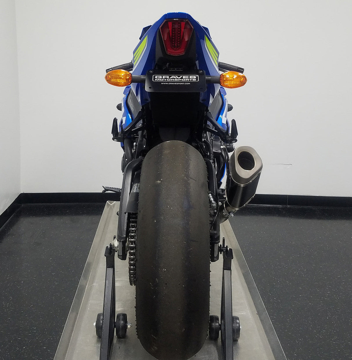 Escape deslizante con respaldo de gato de Graves para GSXR1000 2017-2024 EXS-17G1-CBTC