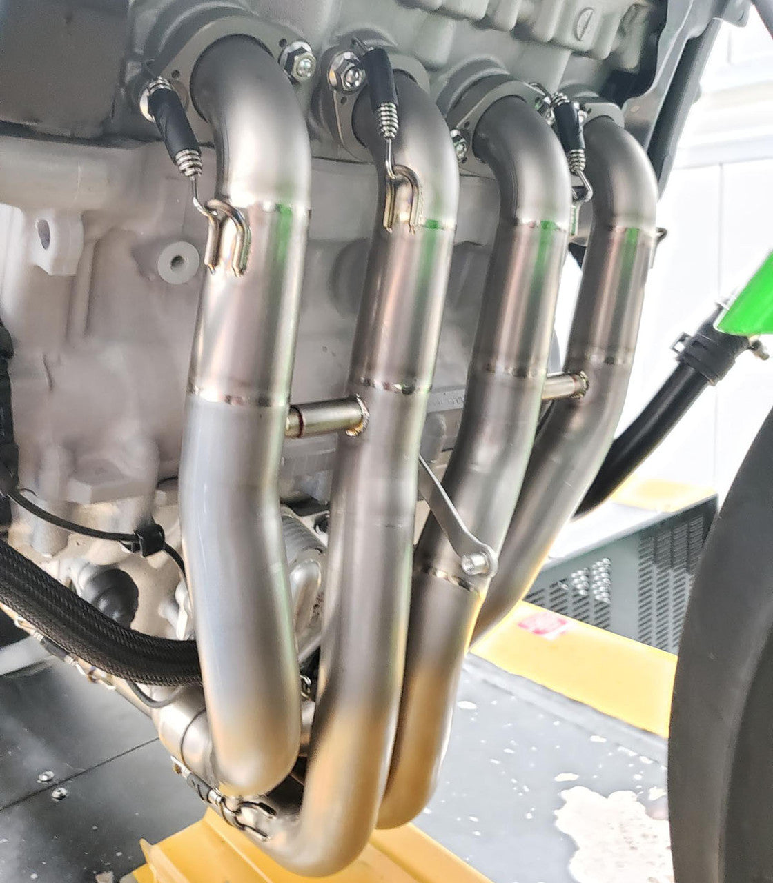 Graves exhaust Works2 carbon full exhaust system ZX-10R / ZX-10RR 2016-2025 EXK-19ZX1-FTCW2