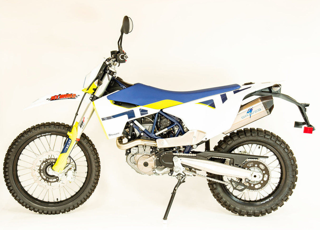 Graves Titanium Slip-On Exhaust - Carbon End Cap Ktm 690 Enduro R 2014-2018 - Husqvarna 701 Enduro R /Super Moto 2016 - 2023 Exk-14690-Sot