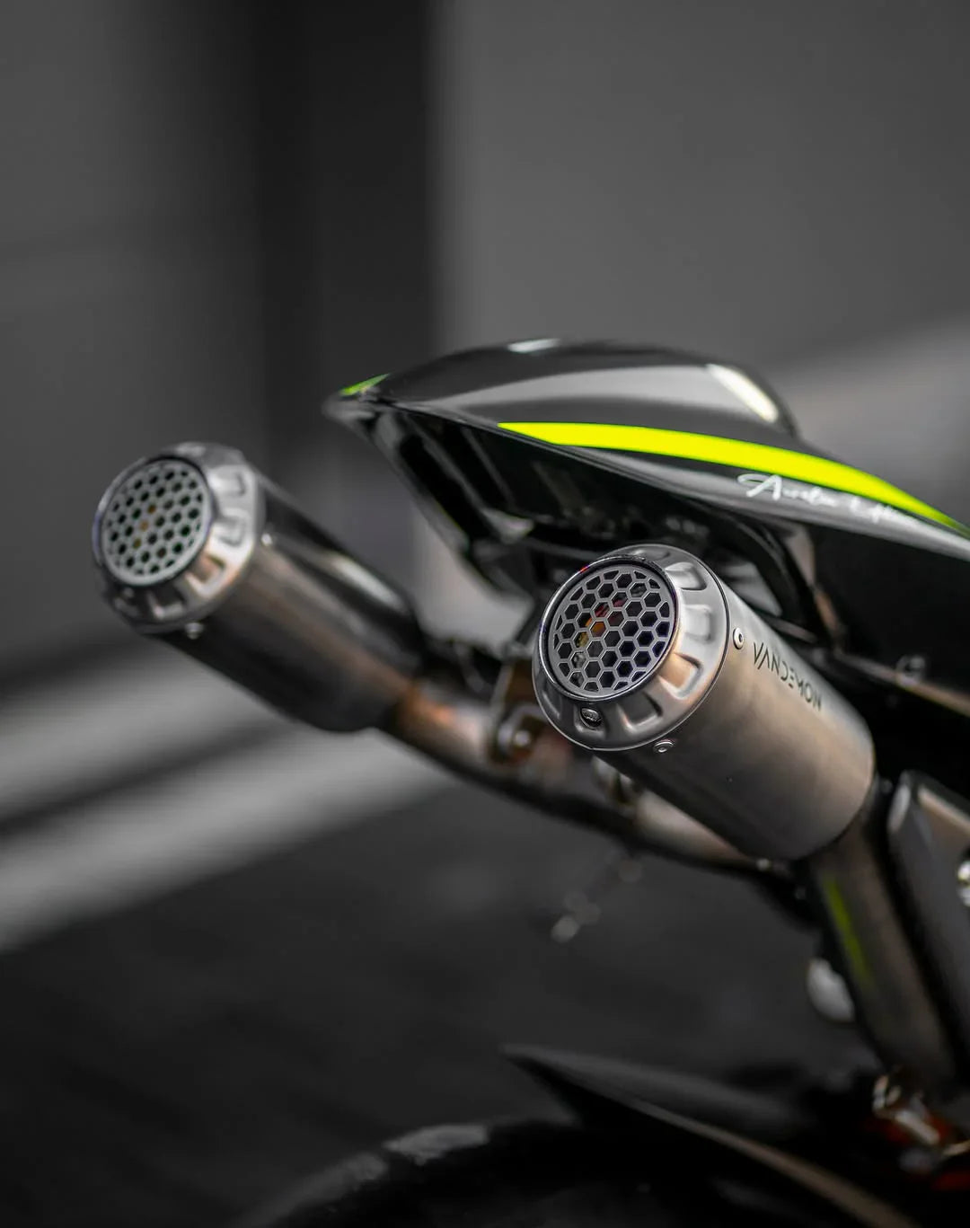 Vandemon Ducati Panigale V4 and V4S 2025-2026 High Mount Race Exhaust System DUCV4PANHMEXHMESB VA-90