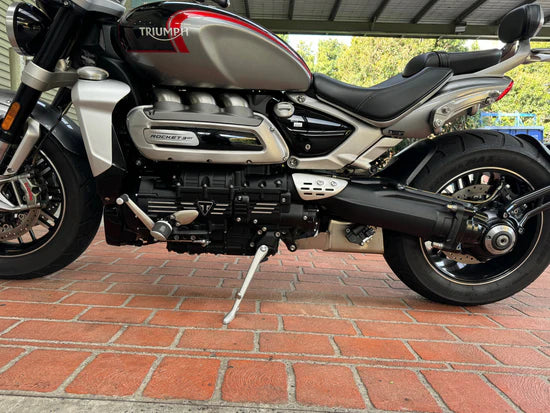 Vandemon Triumph Rocket 3R & GT 2500 2024-2025 Titanium Bimodal Stealth Side Mount Titanium Slip-On TRIUMROCKET3SMMUFB VA-153