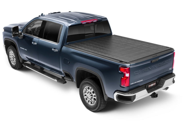Truxedo 2020 GMC Sierra & Chevrolet Silverado 2500HD & 3500HD 6ft 9in Sentry Bed Cover 1573301