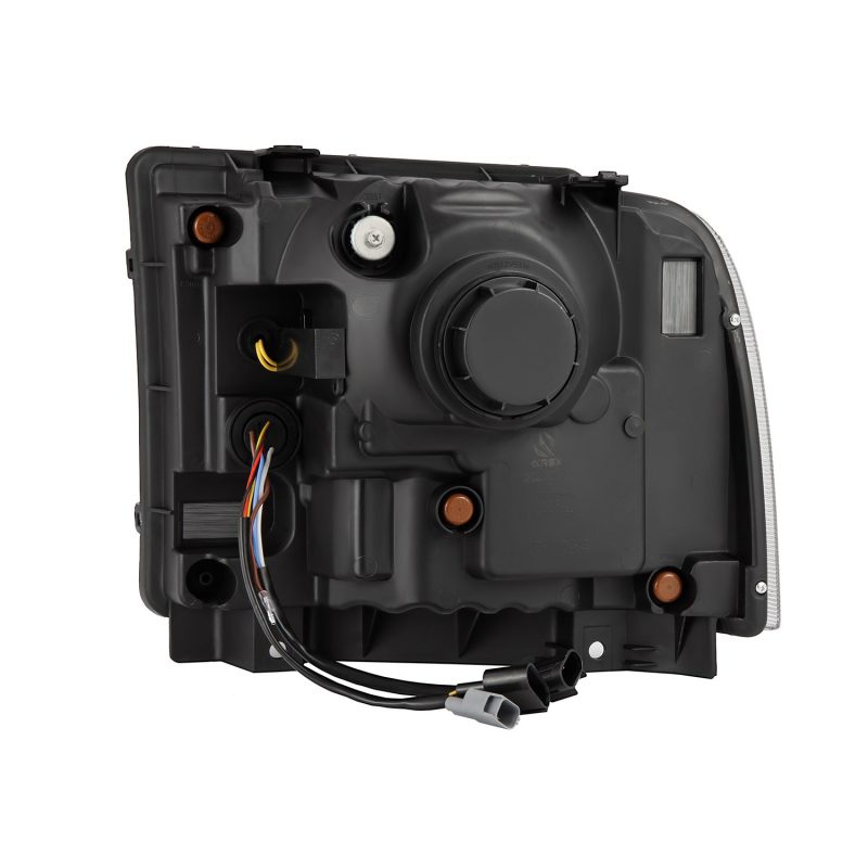 AlphaRex 05-07 Ford F250/350/450/550 Super Duty NOVA LED Proj HL Blk w/Actv Light & Seq Sig + SB DRL 880319