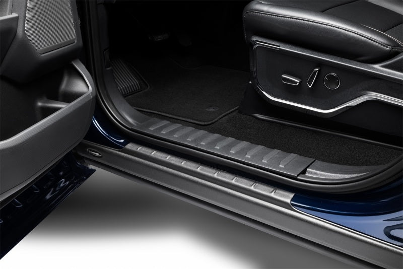 Bushwacker 20-24 Chevrolet/GMC Silverado/Sierra 2500/3500HD Trail Armor Rocker Panel - Black 14130