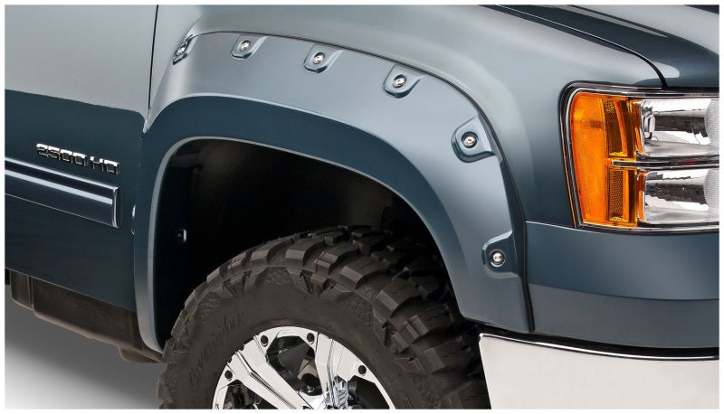 Bushwacker 07-10 GMC Sierra 3500 Fleetside Boss Pocket Style Flares 4pc Excludes Dually - Black 40943-02