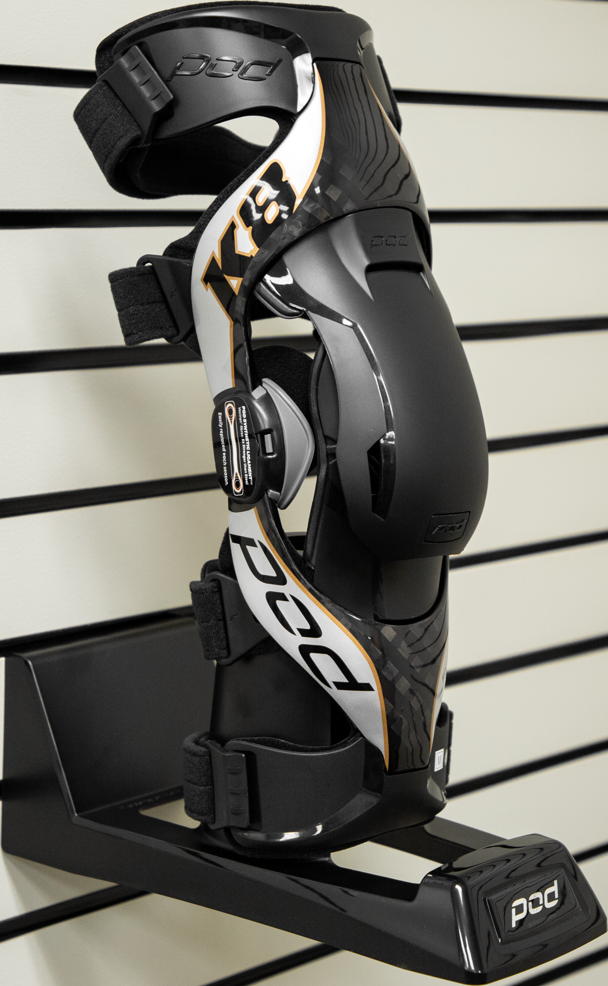 POD Kx Single Brace Display Black PP151-000-OS