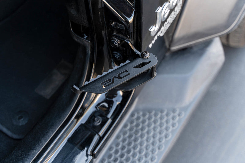 DV8 Offroad 07-23 Jeep Gladiator/Wrangler JT/JK/JL Foot Pegs STJL-05
