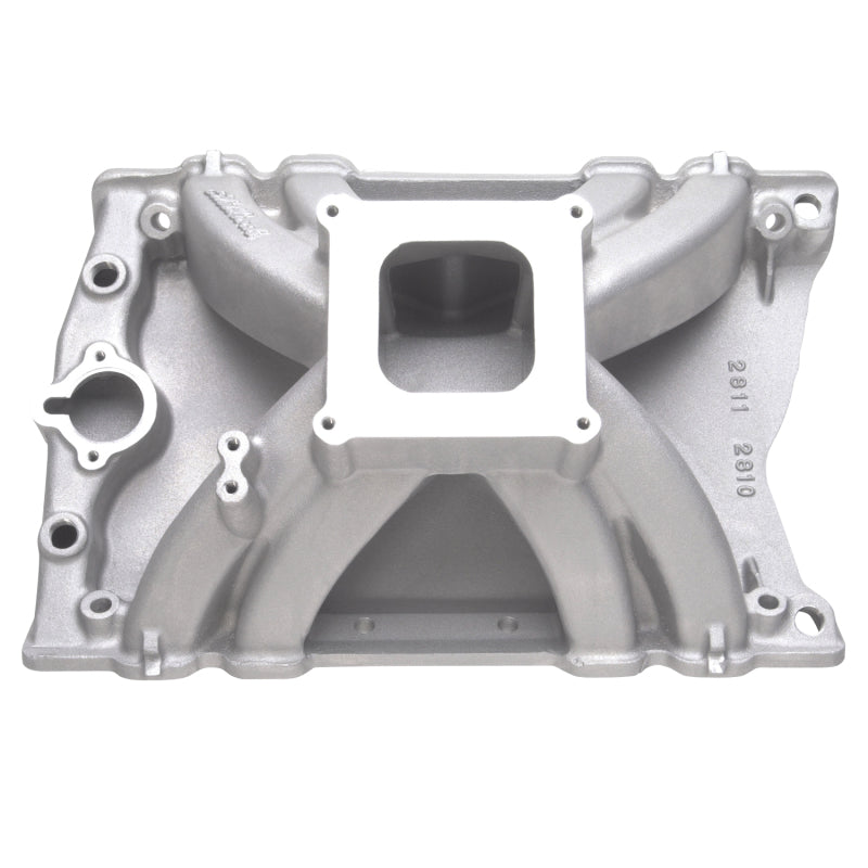 Edelbrock Manifold Victor Olds w/ Standard Squarebore Flange 2810