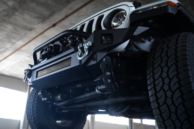 DV8 Offroad 18-23 Jeep Wrangler JL / 20-23 Jeep Gladiator JT FS-7 Mid-Width Winch Front Bumper FBJL-07