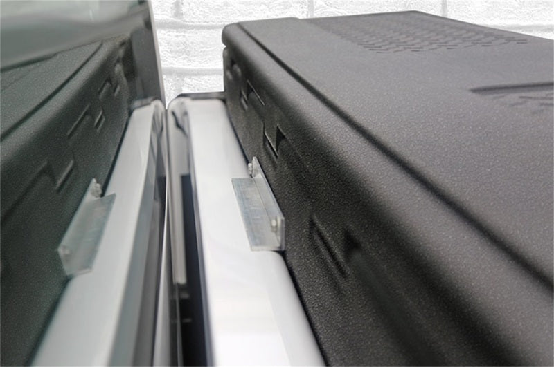 Deezee Universal Tool Box - Specialty Crossover Toolbox Plastic Full Size DZ 6170P