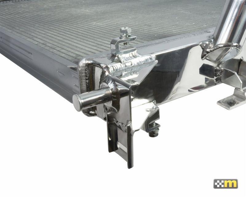 mountune 16-18 Ford Focus RS Triple Pass Radiator Upgrade MP2498-12020-AA