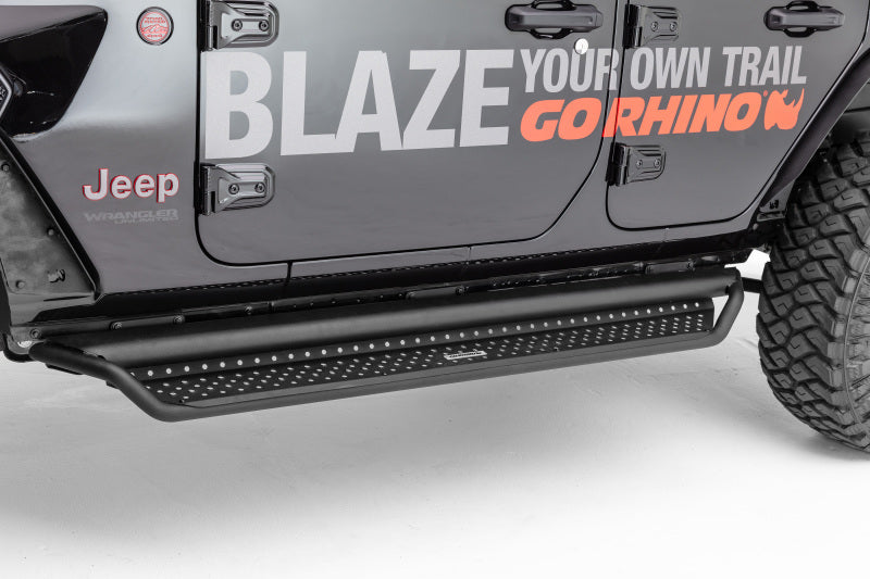 Go Rhino Dominator Extreme D1 Side Steps - Tex Blk - 80in D10080T
