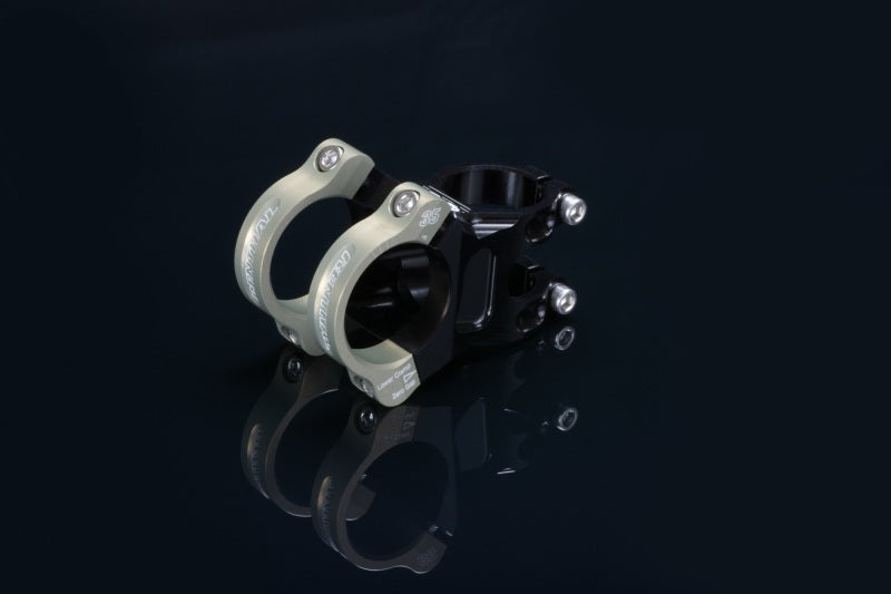 Renthal Apex 35 Handlebar Clamp 50 mm. STM119-BKAG