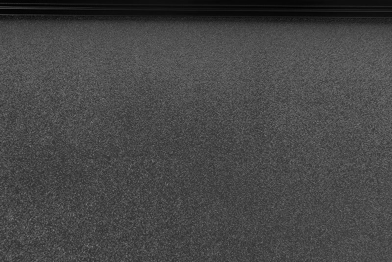 Lund 16-23 Toyota Tacoma (5ft. Bed) Hard Fold Tonneau Cover - Black 969186