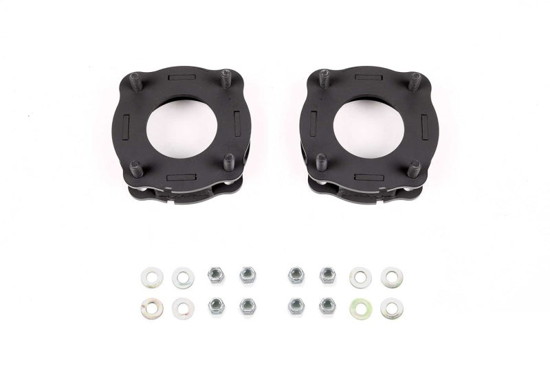 Fabtech 2022 Toyota Tundra 1.5in Leveling Kit - Front Spacers and Hardware FTL5606