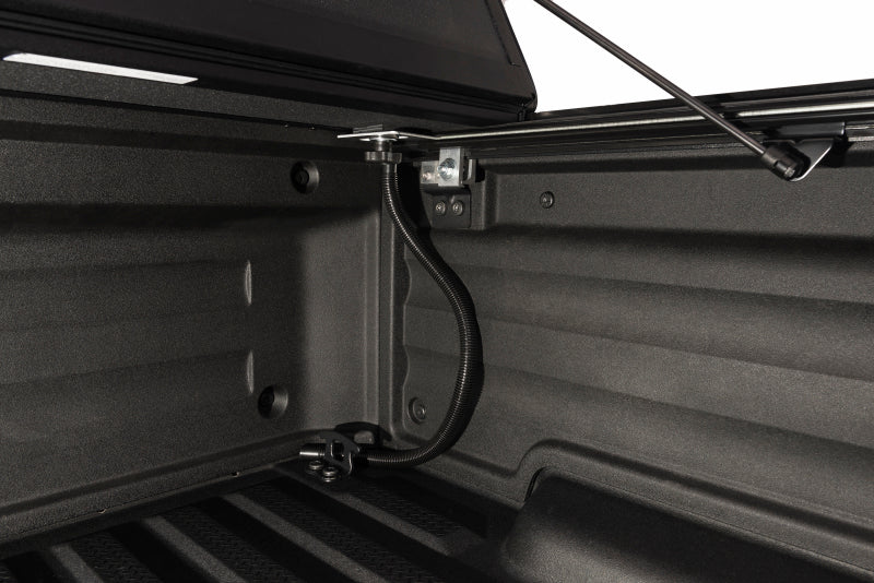 BAK 17-20 Honda Ridgeline BAKFlip MX4 448602