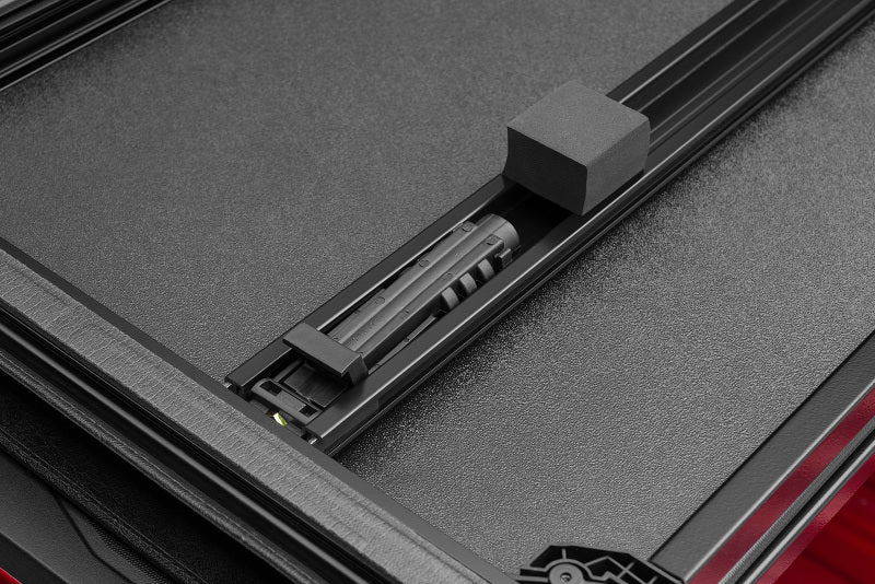 Lund 21-23 Ford F-150 (5.5ft. Bed) Hard Fold Tonneau Cover - Black 969368