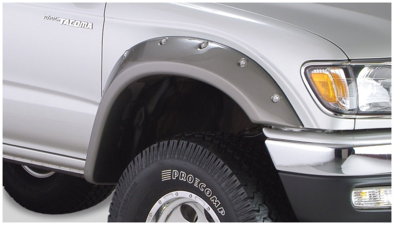 Bushwacker 95-04 Toyota Tacoma Fleetside Cutout Style Flares 4pc 74.5in Bed w/ 4WD Only - Black 31919-02